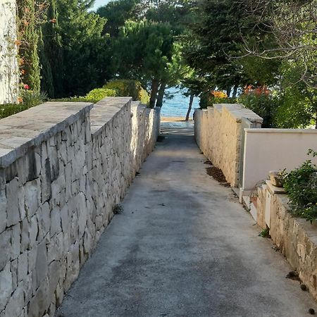 Apartment Lila Garden Bol Luaran gambar