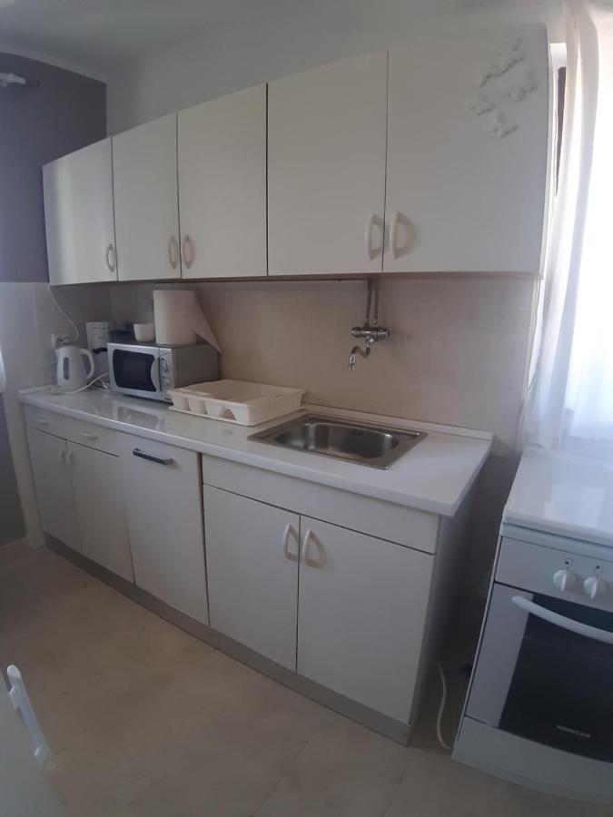 Apartment Lila Garden Bol Luaran gambar