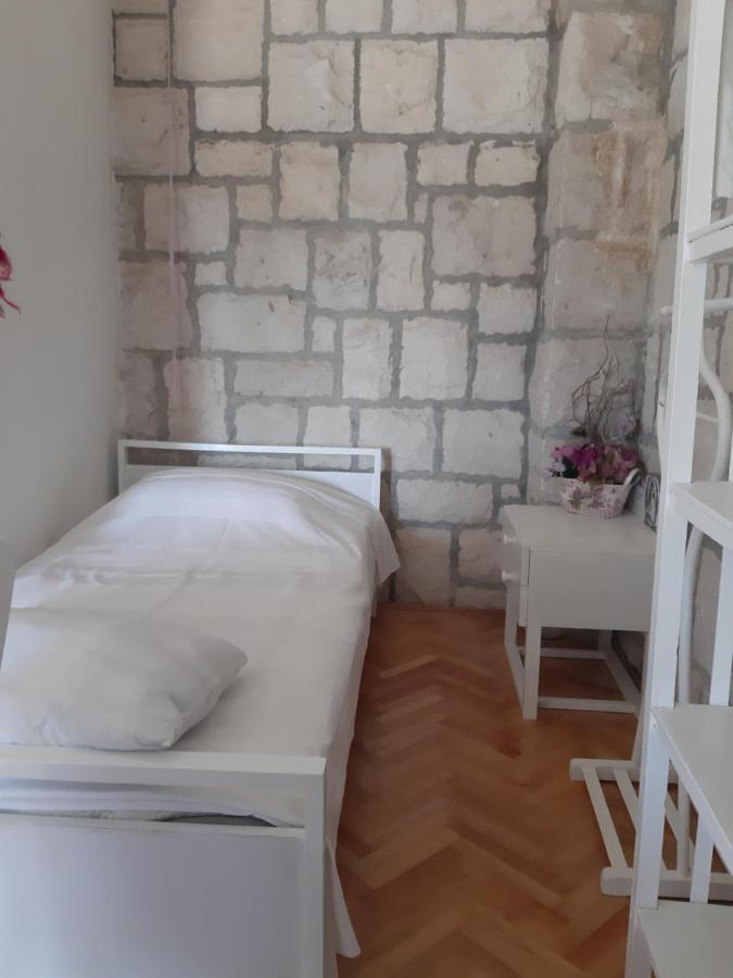 Apartment Lila Garden Bol Luaran gambar