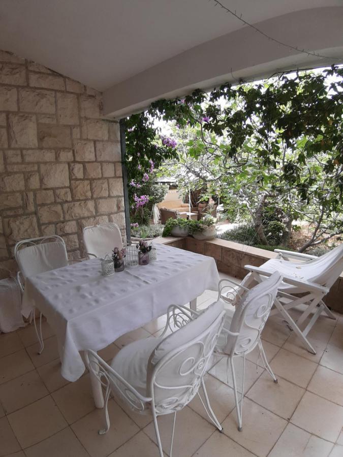Apartment Lila Garden Bol Luaran gambar
